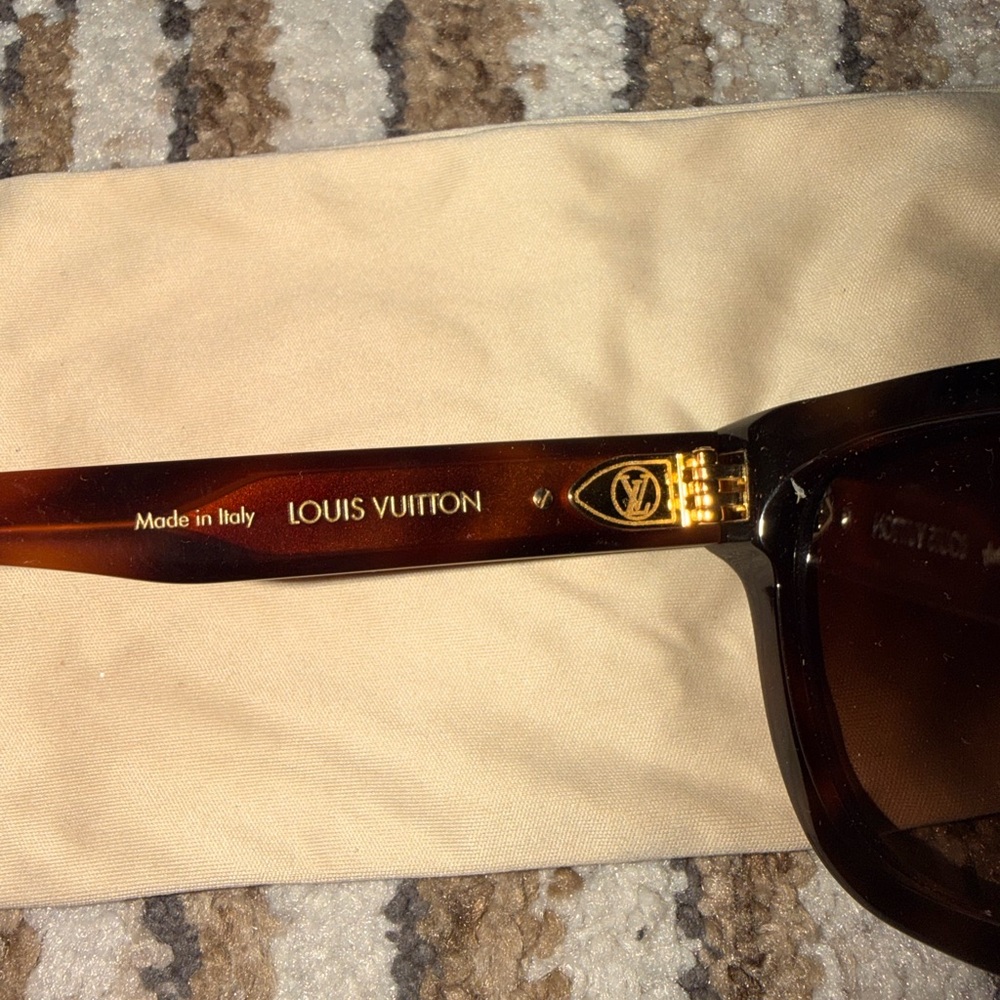 Louis Vuitton Brown Sunglasses with Gold Accents - Picture 4 of 5